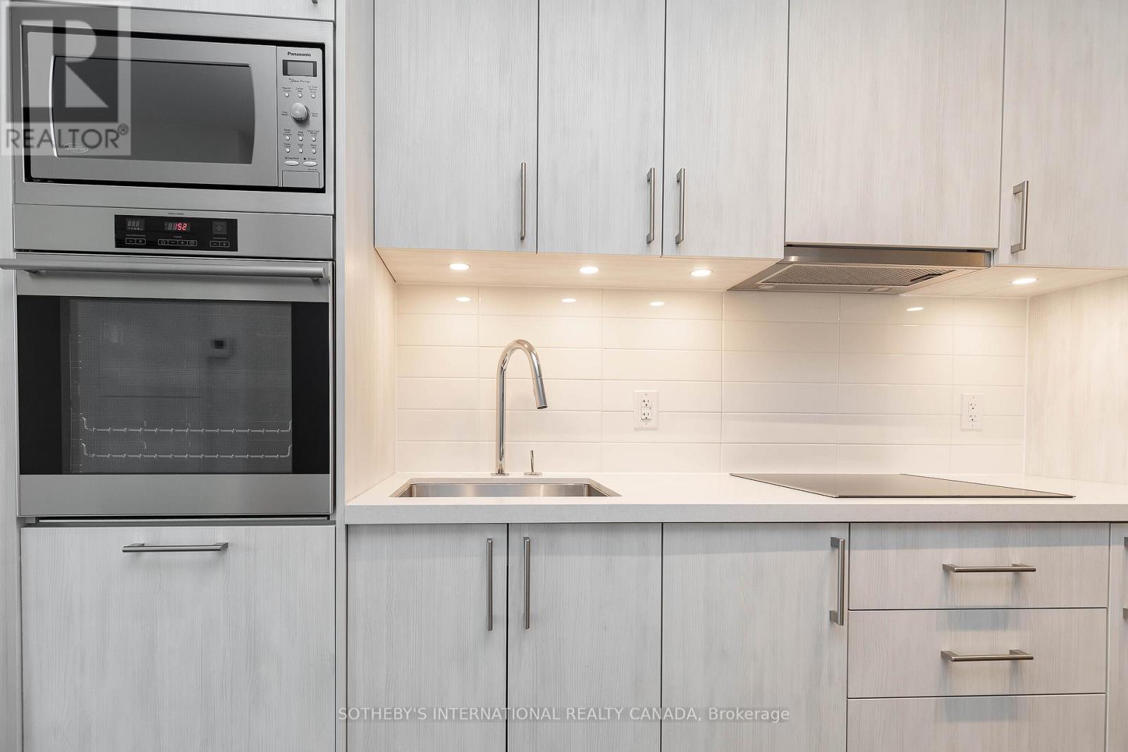 906 - 88 Cumberland Street, Toronto, Ontario  M5R 0C8 - Photo 8 - C13014176