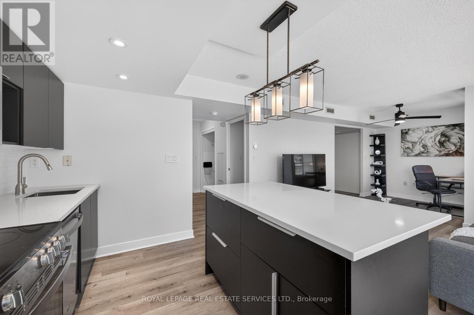 623 - 15 Brunel Court, Toronto, Ontario  M5V 3Y6 - Photo 12 - C13014198