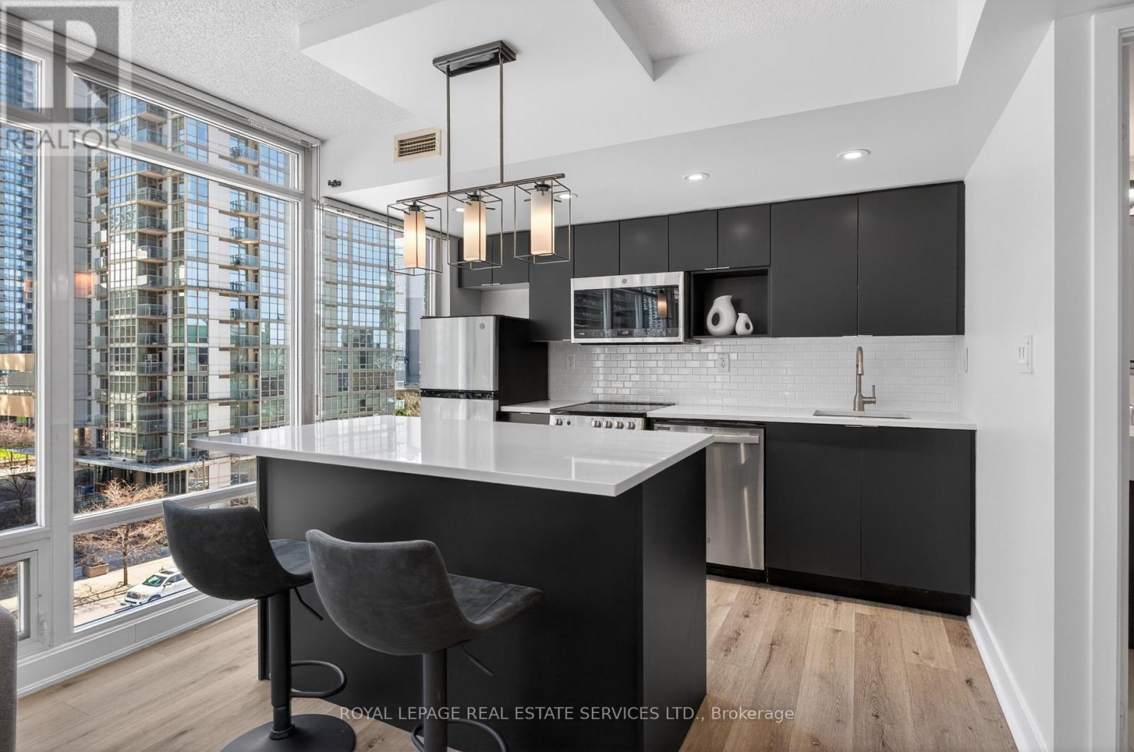 623 - 15 Brunel Court, Toronto, Ontario  M5V 3Y6 - Photo 6 - C13014198