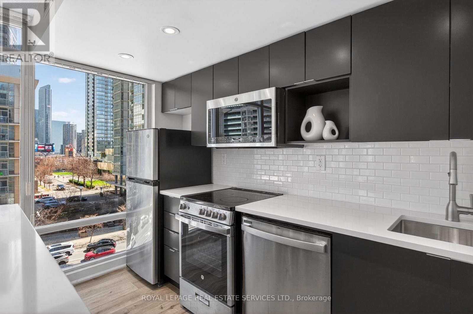 623 - 15 Brunel Court, Toronto, Ontario  M5V 3Y6 - Photo 9 - C13014198