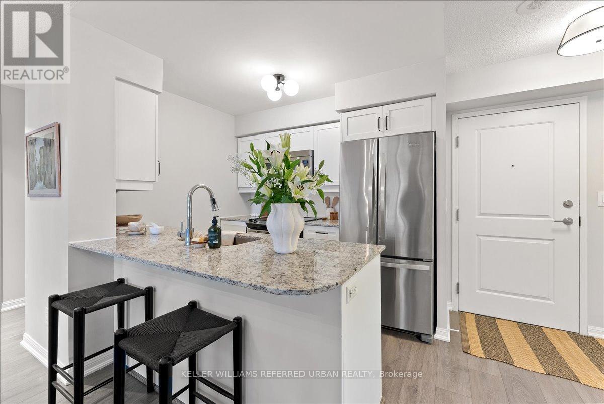 1010 - 35 Bastion Street, Toronto, Ontario  M5V 0C1 - Photo 3 - C13014216