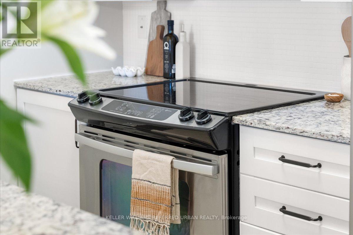 1010 - 35 Bastion Street, Toronto, Ontario  M5V 0C1 - Photo 6 - C13014216