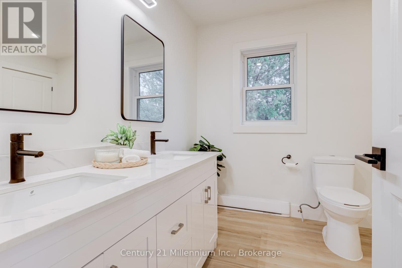 12 Nicholas Street, Northern Bruce Peninsula, Ontario  N0H 2G0 - Photo 22 - X13014048