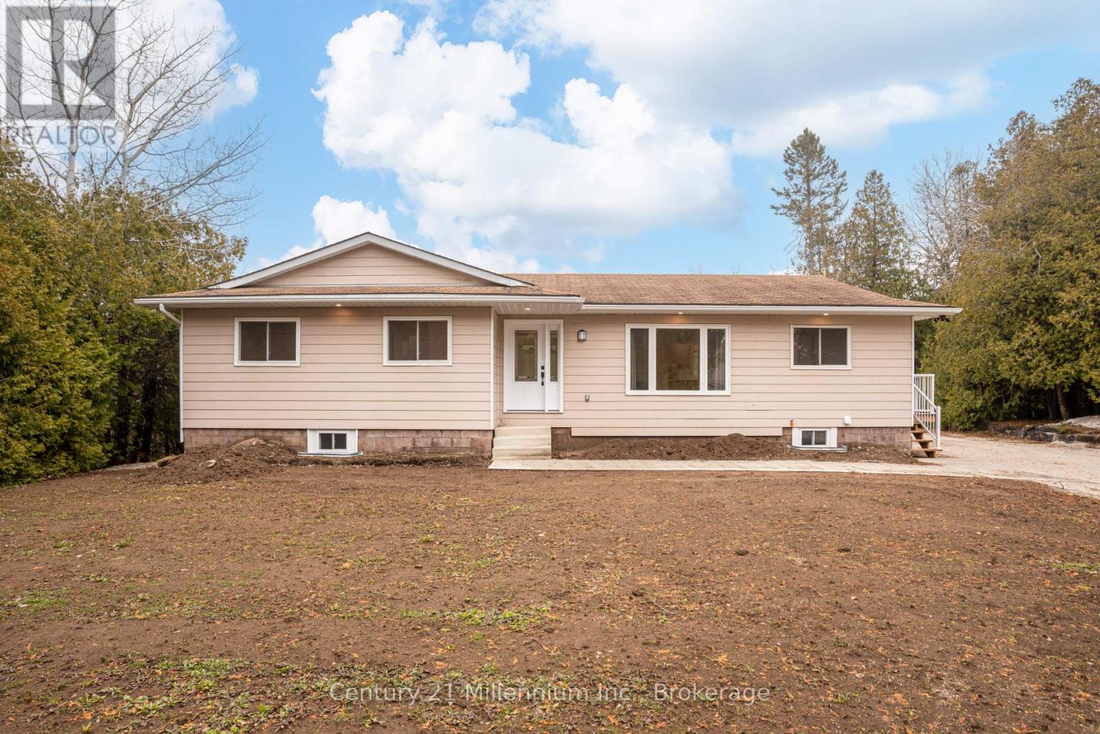 12 Nicholas Street, Northern Bruce Peninsula, Ontario  N0H 2G0 - Photo 3 - X13014048