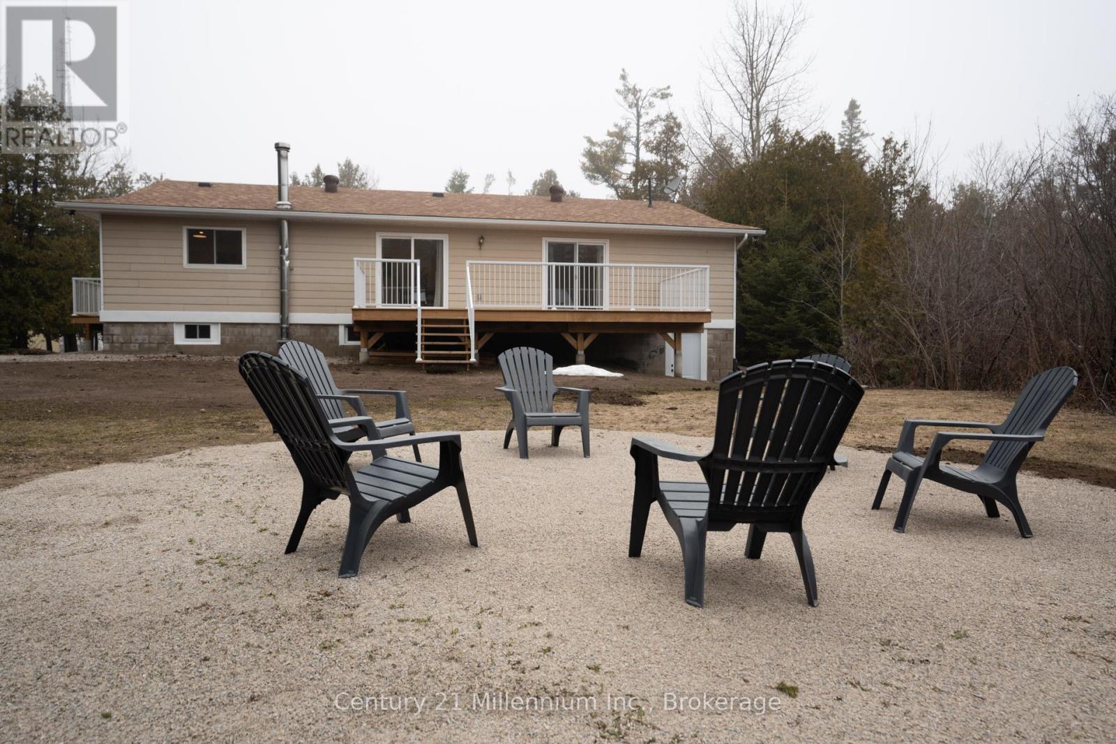 12 Nicholas Street, Northern Bruce Peninsula, Ontario  N0H 2G0 - Photo 43 - X13014048