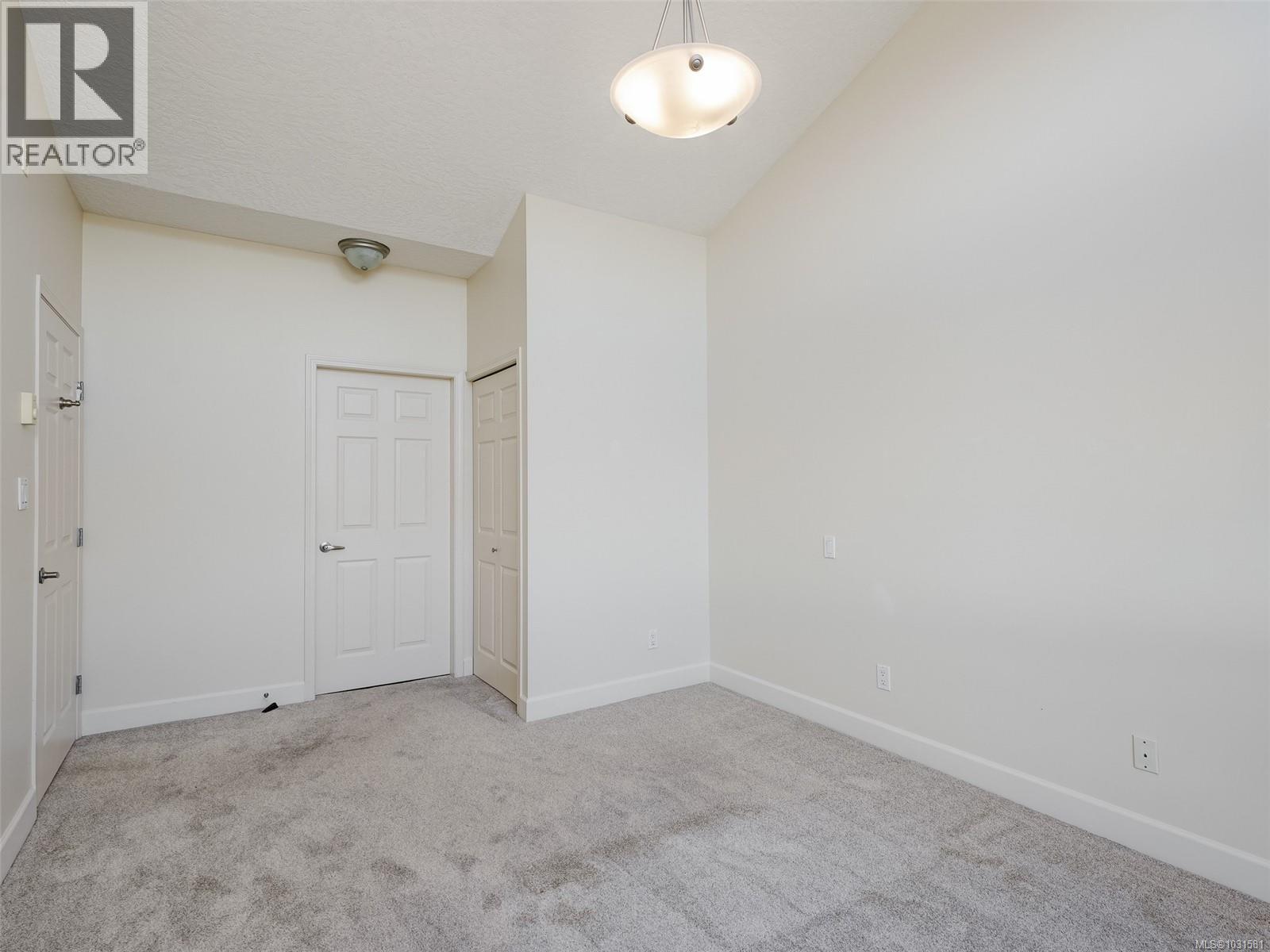 406 1156 Colville Rd, Esquimalt, British Columbia  V9A 4P7 - Photo 18 - 1031581