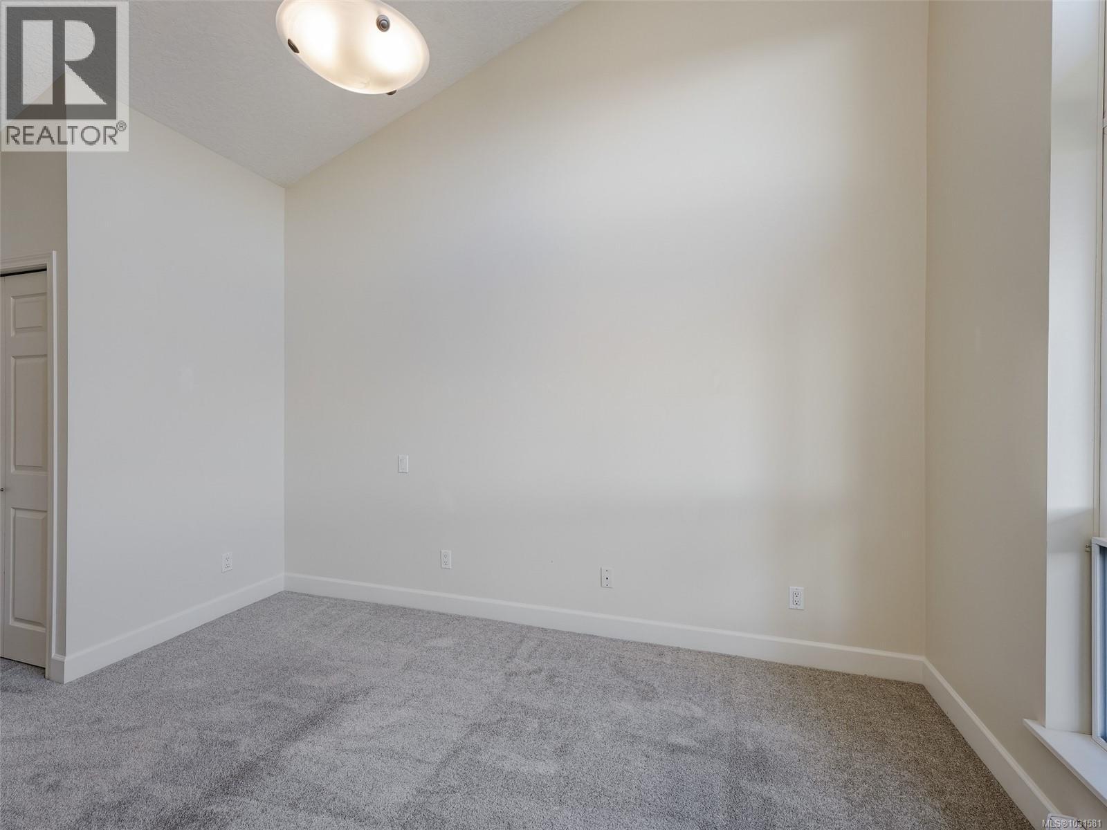 406 1156 Colville Rd, Esquimalt, British Columbia  V9A 4P7 - Photo 19 - 1031581