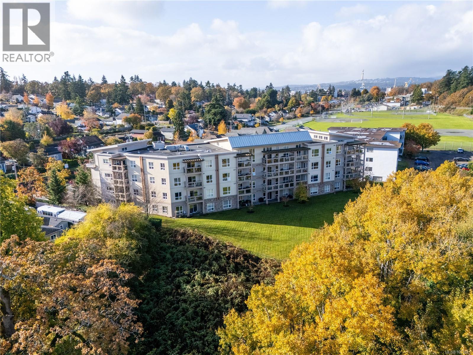 406 1156 Colville Rd, Esquimalt, British Columbia  V9A 4P7 - Photo 44 - 1031581