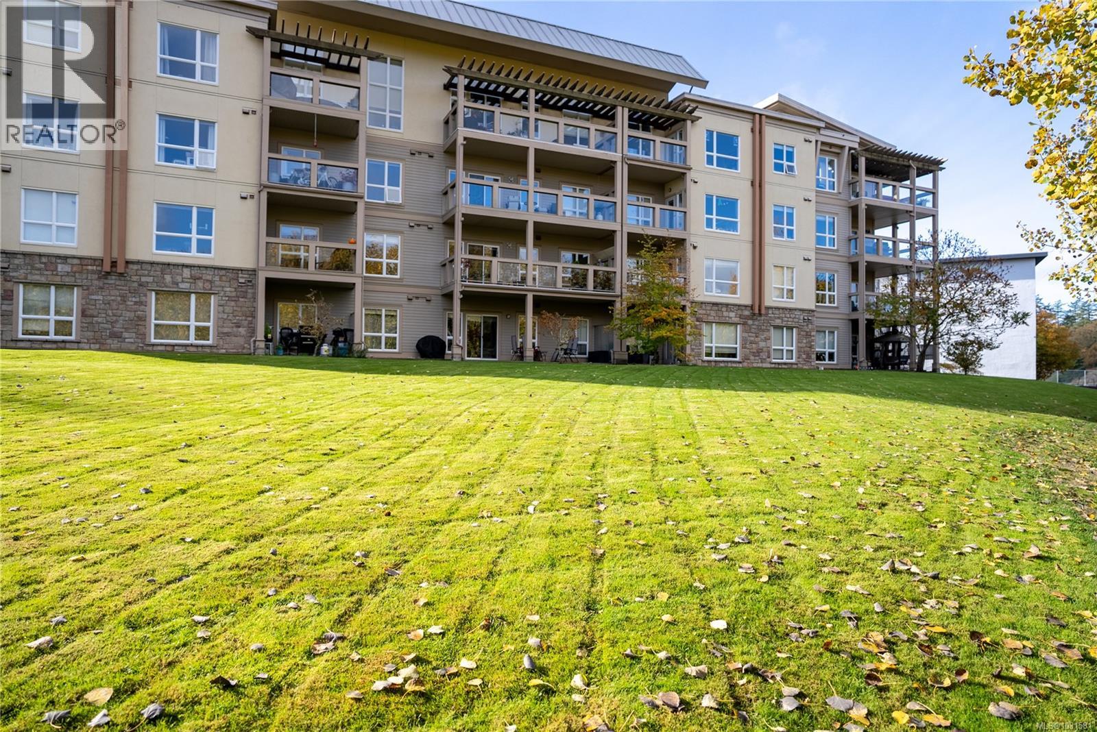 406 1156 Colville Rd, Esquimalt, British Columbia  V9A 4P7 - Photo 54 - 1031581