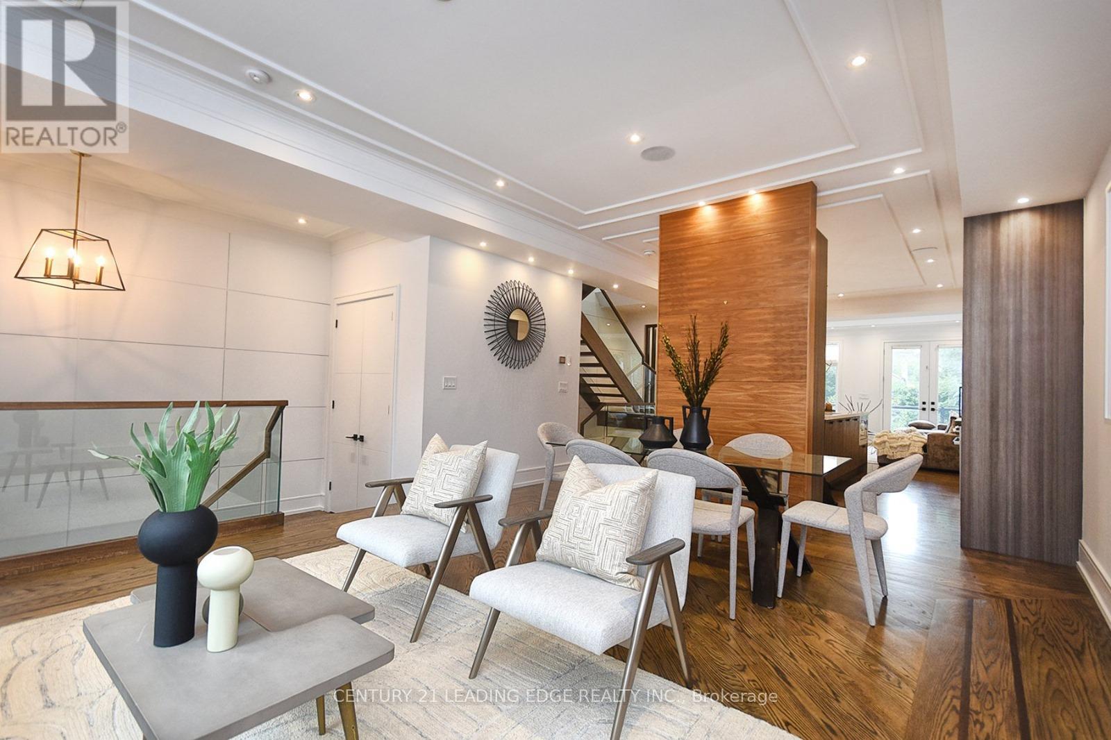 119 Stibbard Avenue, Toronto, Ontario  M4P 2B9 - Photo 5 - C13011698