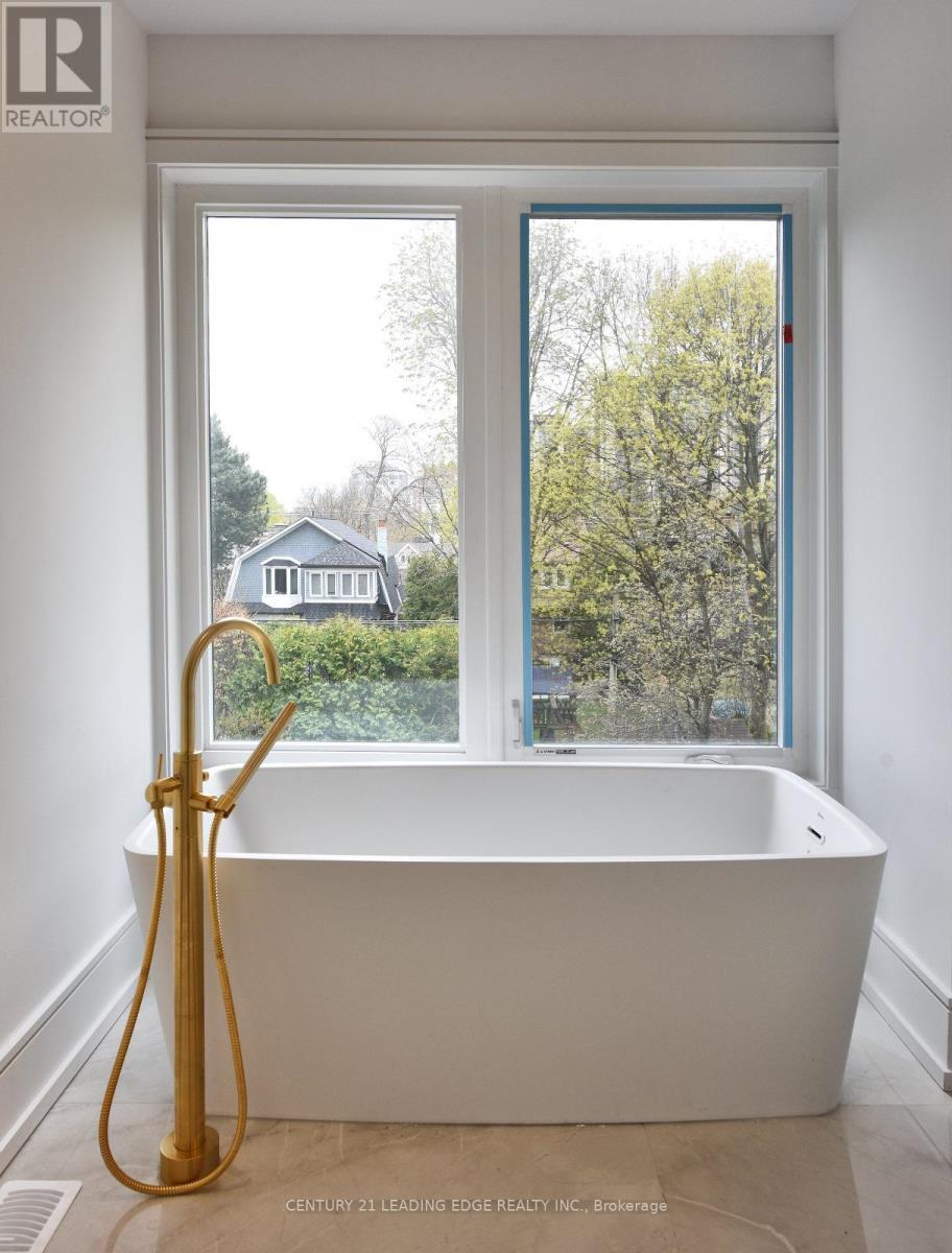 119 Stibbard Avenue, Toronto, Ontario  M4P 2B9 - Photo 19 - C13011698