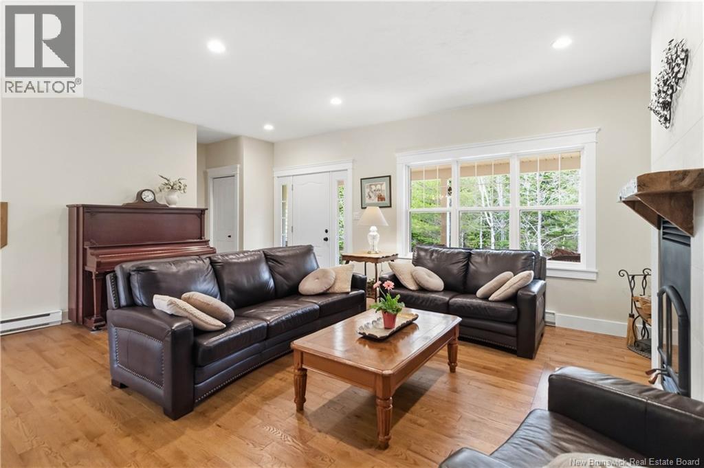 330 Rogers Road, Berry Mills, New Brunswick  E1G 4Y8 - Photo 11 - NB137411