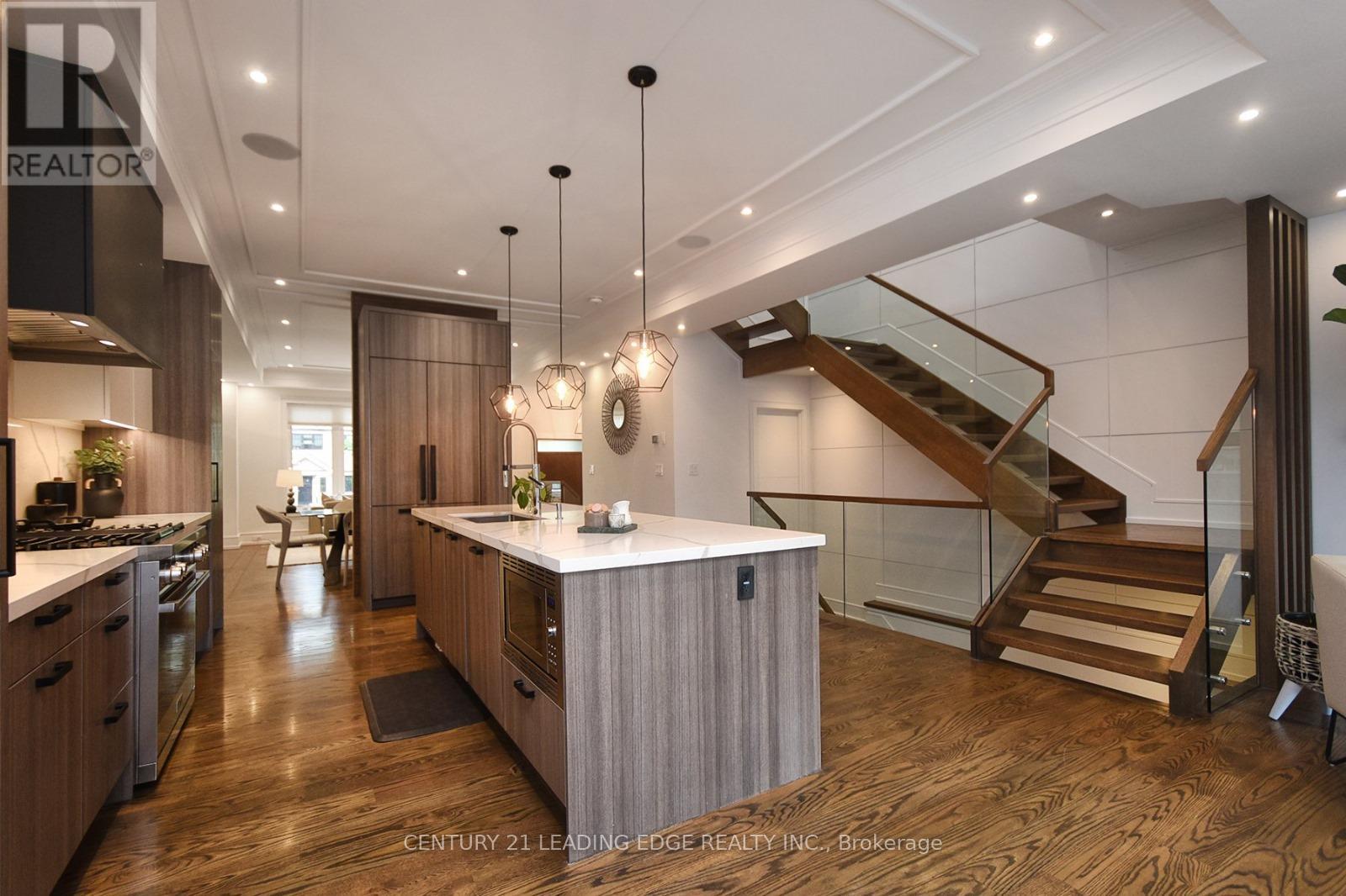 119 Stibbard Avenue, Toronto, Ontario  M4P 2B9 - Photo 9 - C13011698