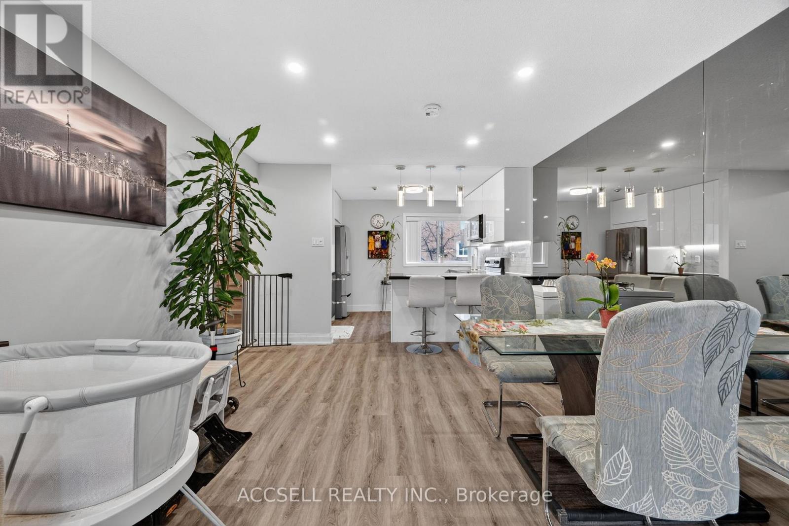 159 - 50 Scarborough Golf Clu Road, Toronto (Scarborough Village), Ontario  M1M 3T5 - Photo 3 - E13014168