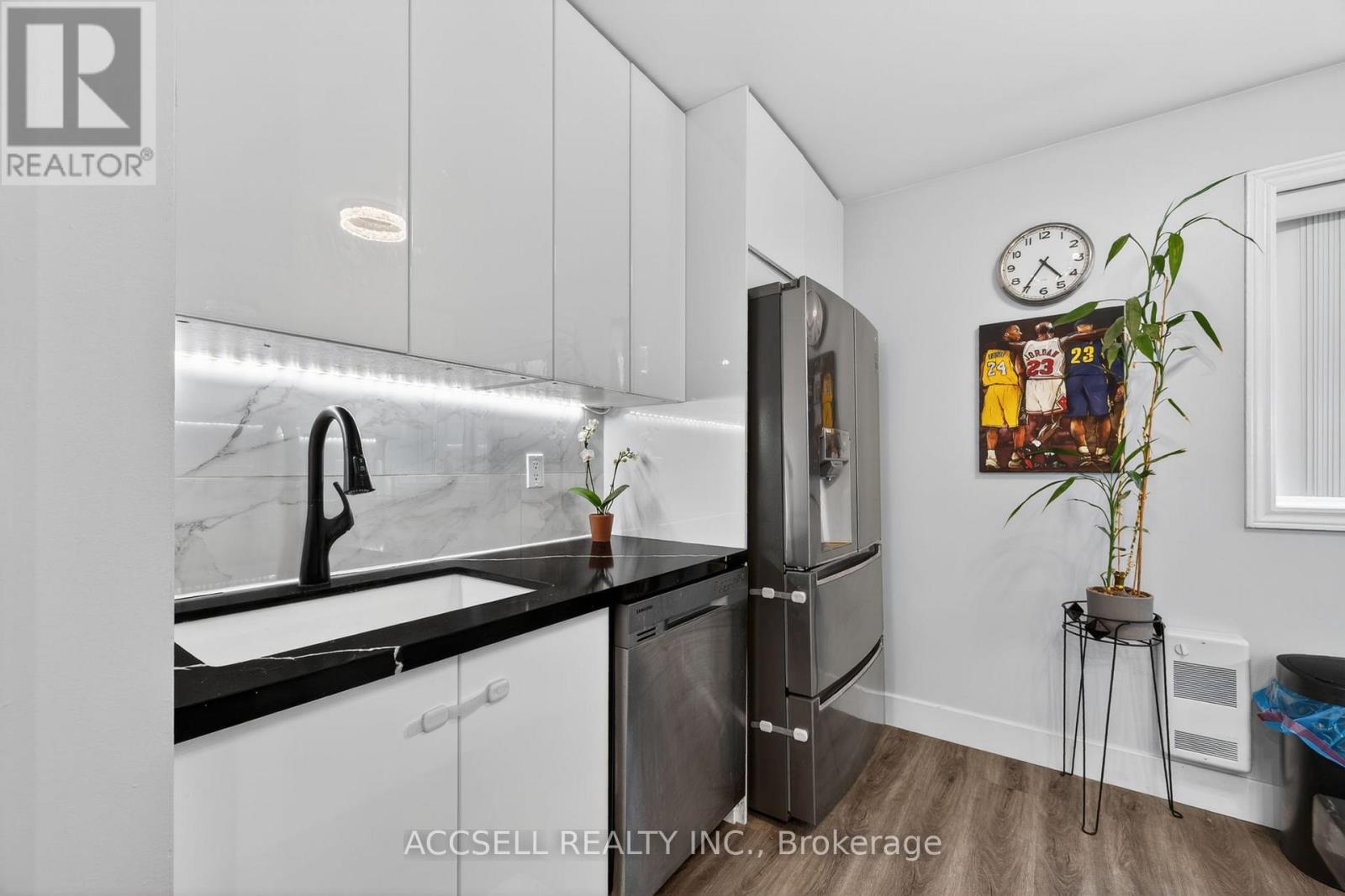 159 - 50 Scarborough Golf Clu Road, Toronto (Scarborough Village), Ontario  M1M 3T5 - Photo 5 - E13014168