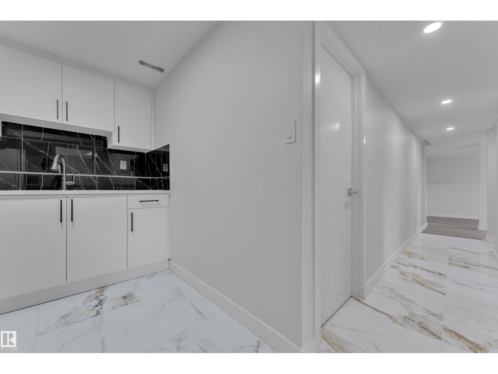 5118 17a Ave Nw, Edmonton, Alberta  T6L 1A6 - Photo 10 - E4482934