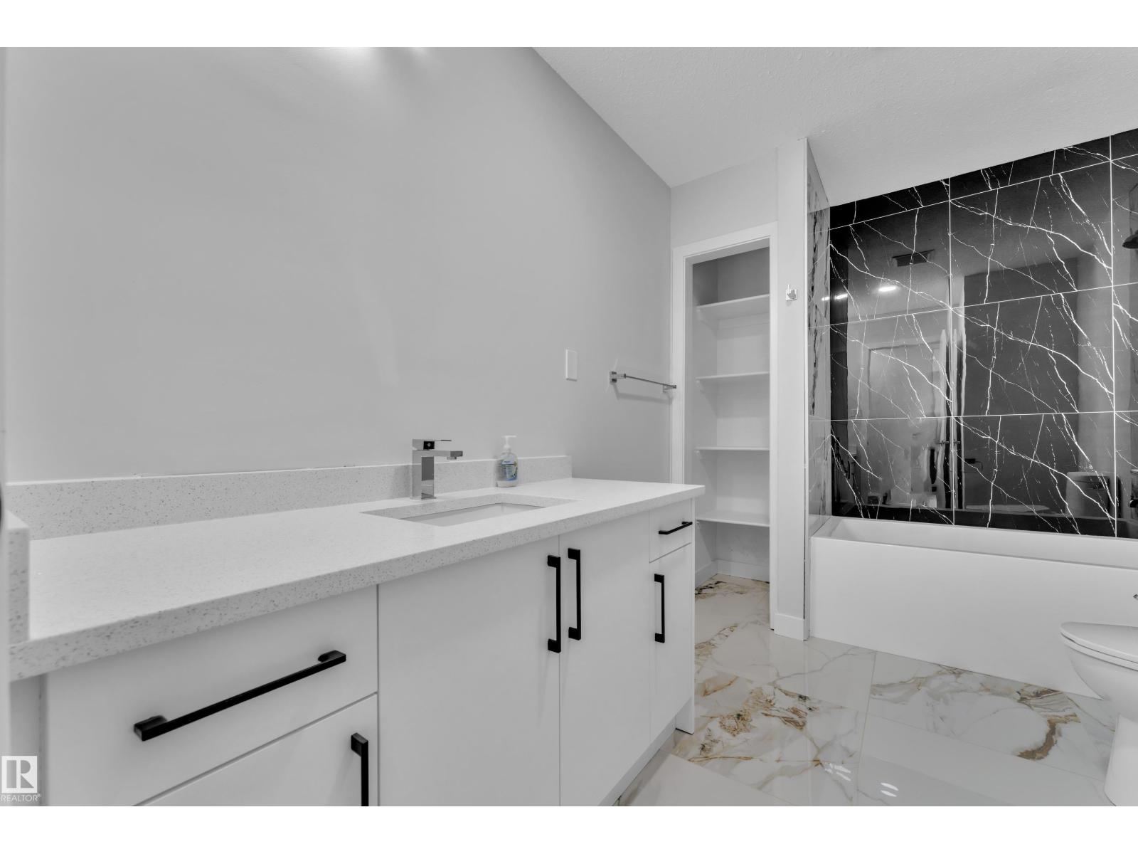 5118 17a Ave Nw, Edmonton, Alberta  T6L 1A6 - Photo 21 - E4482934