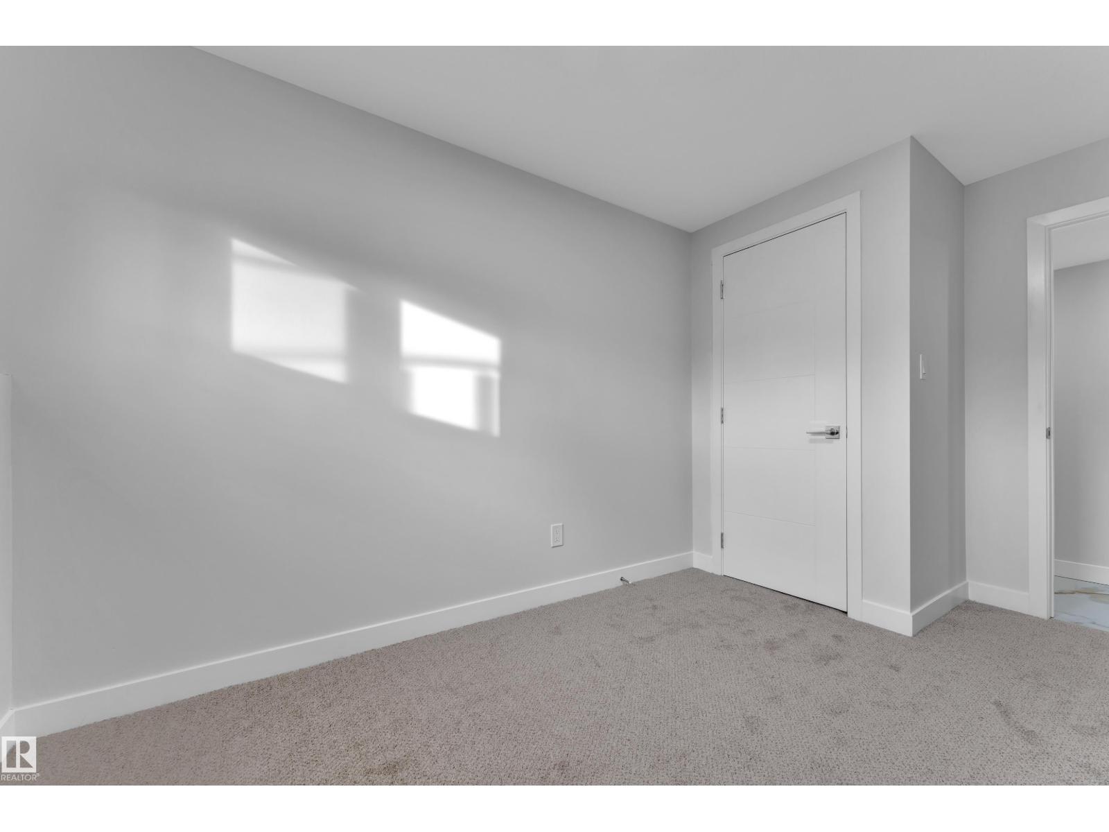 5118 17a Ave Nw, Edmonton, Alberta  T6L 1A6 - Photo 6 - E4482934