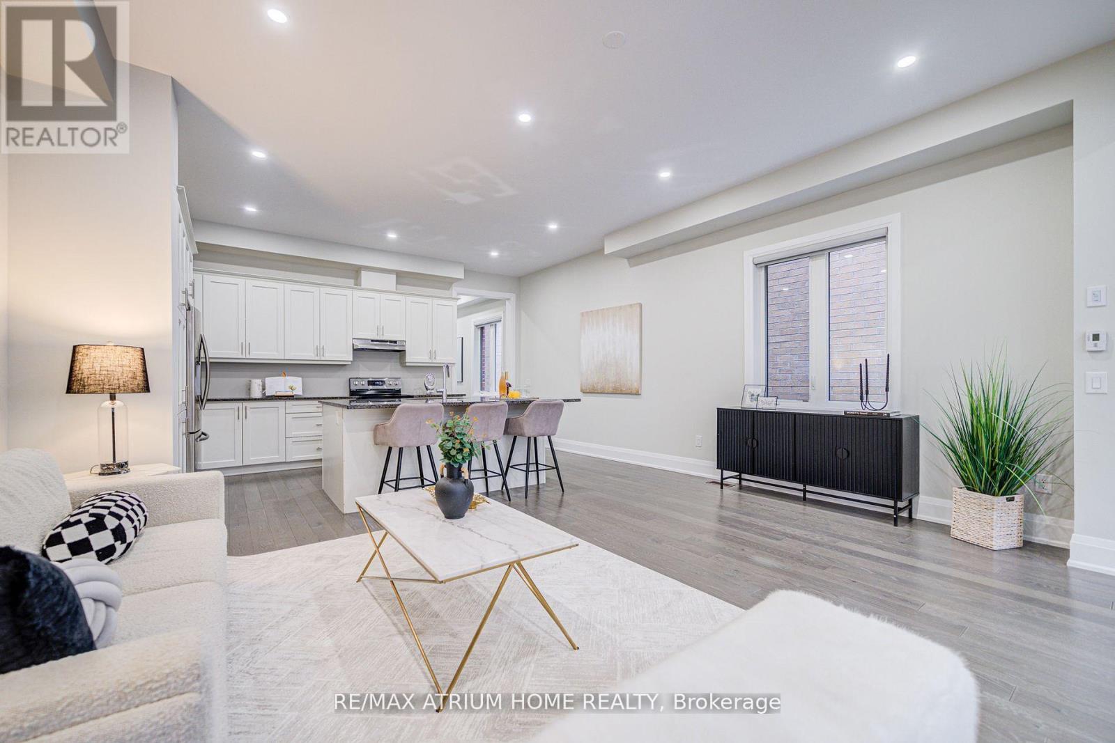 90 Hesperus Road, Vaughan, Ontario  L4J 0K3 - Photo 17 - N13014088