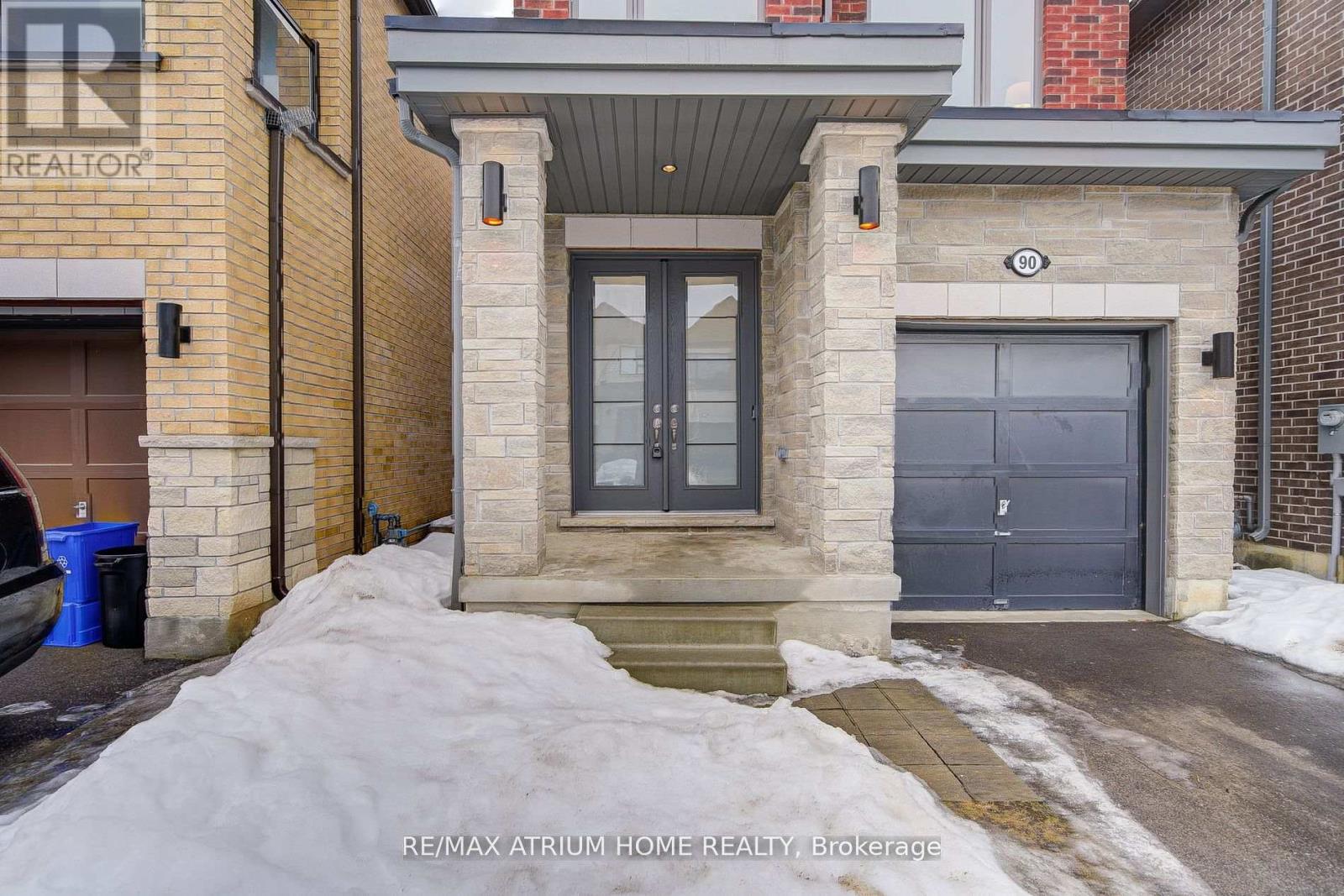 90 Hesperus Road, Vaughan, Ontario  L4J 0K3 - Photo 3 - N13014088