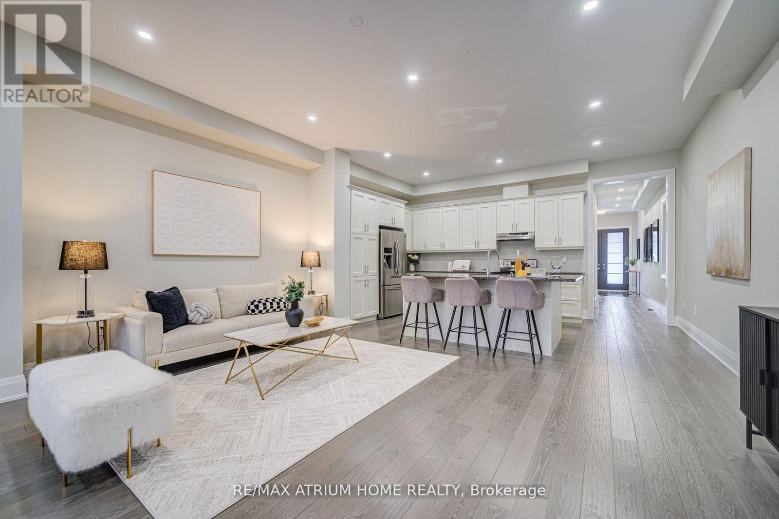 90 Hesperus Road, Vaughan, Ontario  L4J 0K3 - Photo 9 - N13014088