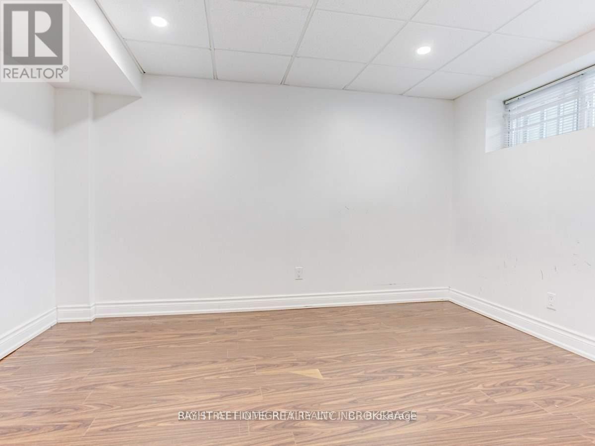 389 Becker Road, Richmond Hill, Ontario  L4C 2S3 - Photo 13 - N13014104