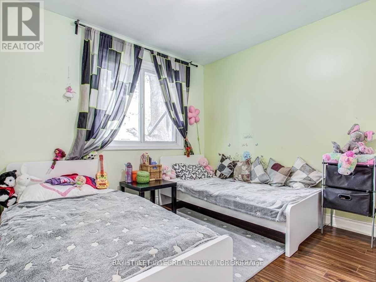 389 Becker Road, Richmond Hill, Ontario  L4C 2S3 - Photo 8 - N13014104