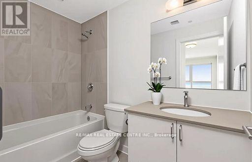 56 Lakeside Terrace, Barrie, Ontario  L4M 0L4 - Photo 3 - S13014142