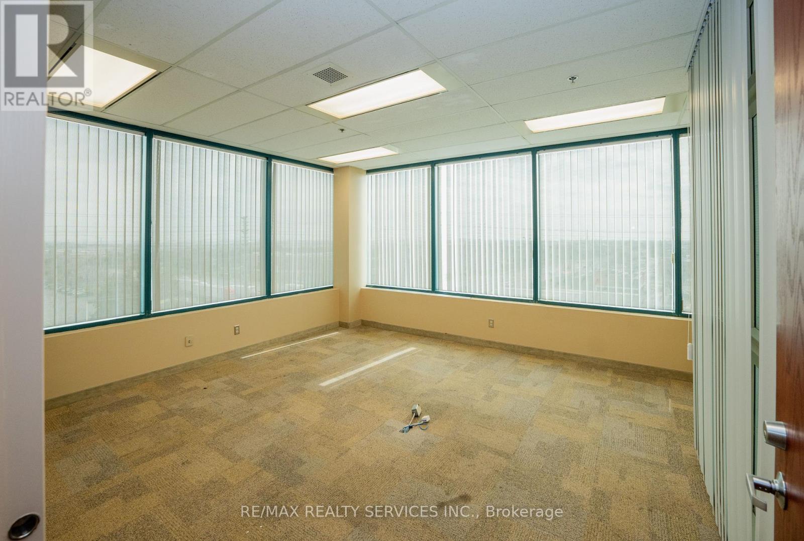 401 - 989 Derry Road, Mississauga, Ontario  L5T 2J8 - Photo 28 - W13014038