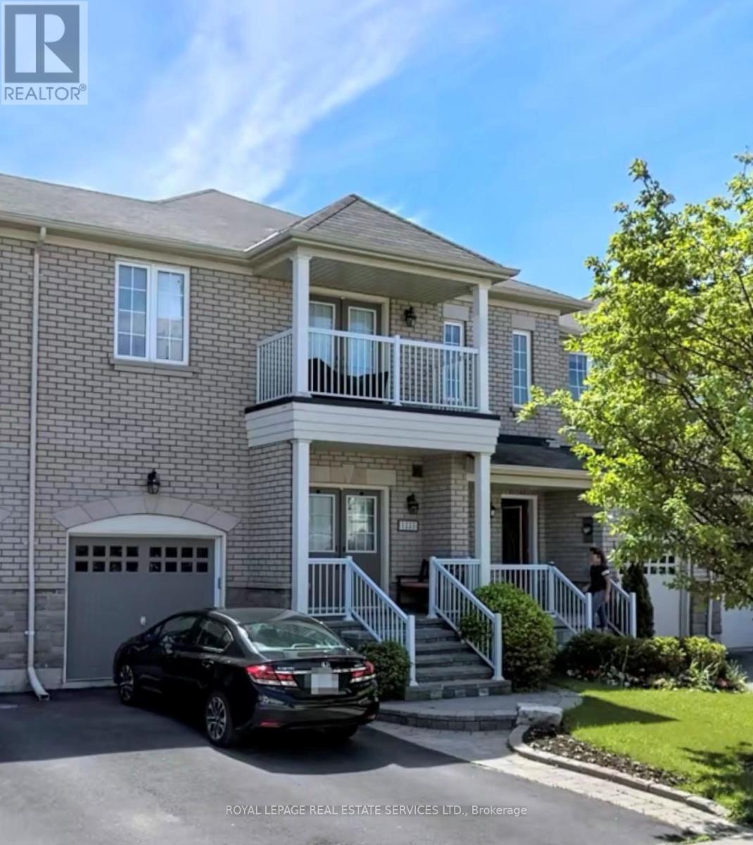 1333 Kestell Boulevard, Oakville, Ontario  L6H 0C8 - Photo 2 - W13014058