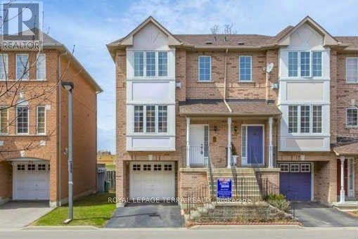 16 - 80 ACORN PLACE, Mississauga, Ontario