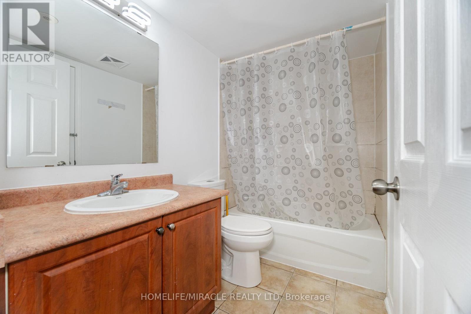 2002 - 3049 Finch Avenue W, Toronto, Ontario  M9M 0A5 - Photo 36 - W13014084