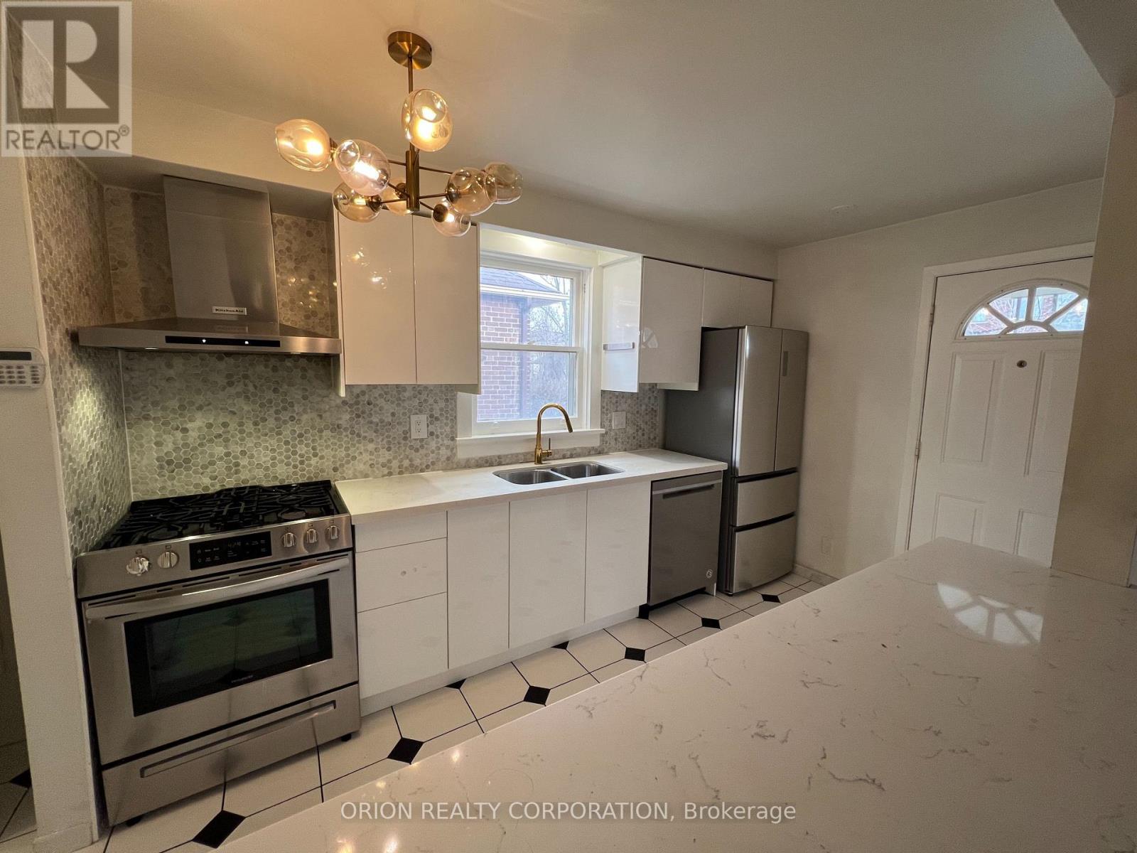 222 Glen Park Avenue, Toronto, Ontario  M6B 2C9 - Photo 11 - W13014090