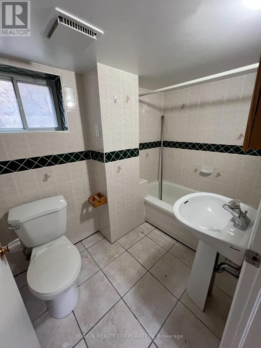 222 Glen Park Avenue, Toronto, Ontario  M6B 2C9 - Photo 21 - W13014090