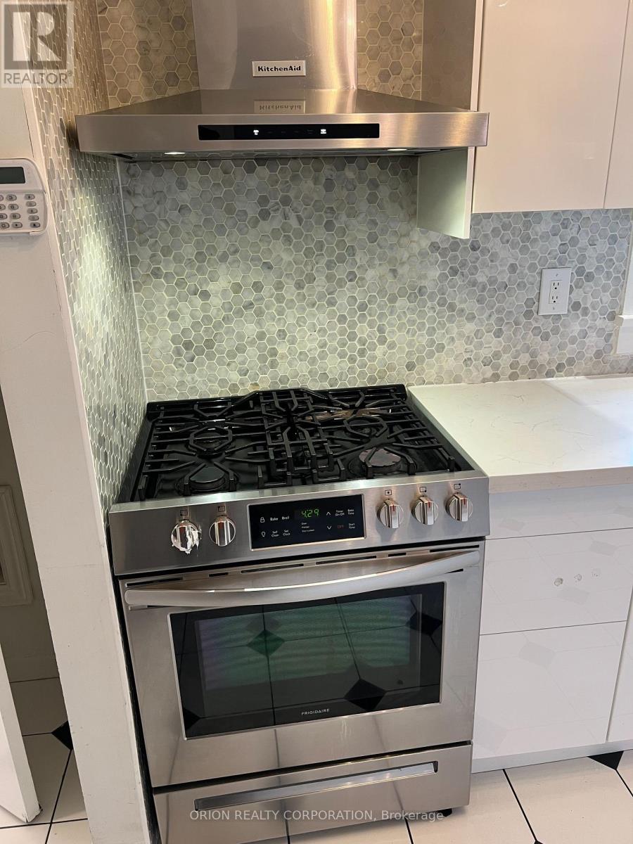 222 Glen Park Avenue, Toronto, Ontario  M6B 2C9 - Photo 9 - W13014090