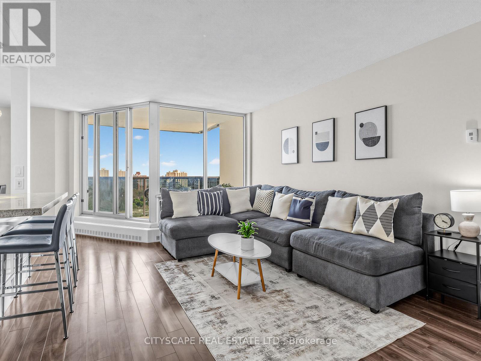 1702 - 420 Mill Road, Toronto (Eringate-Centennial-West Deane), Ontario  M9C 1Z1 - Photo 4 - W13014194