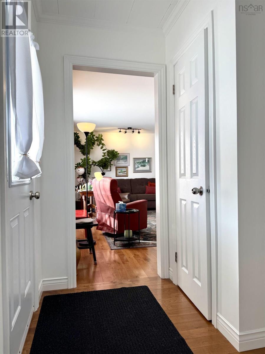 24 Rhodes Avenue, Amherst, Nova Scotia  B4H 2J2 - Photo 13 - 202601796