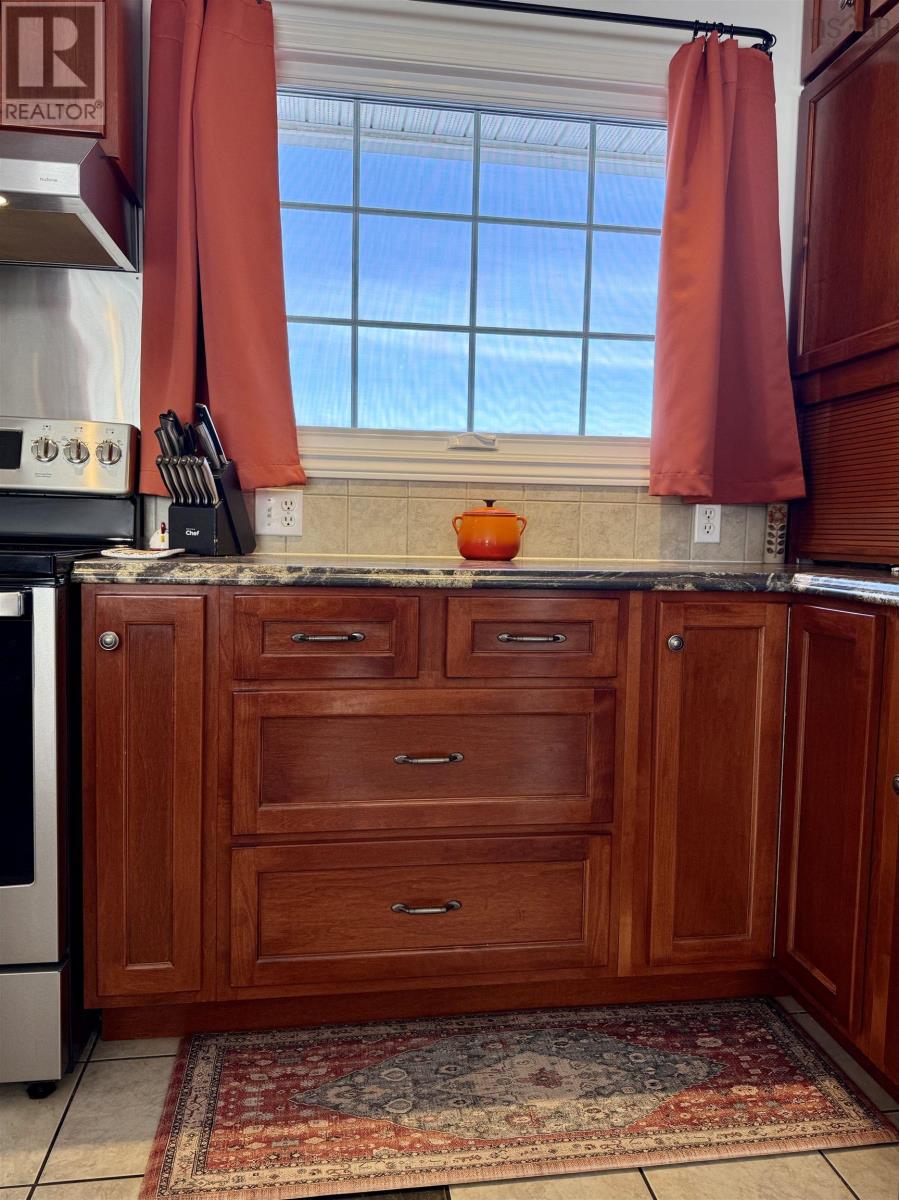 24 Rhodes Avenue, Amherst, Nova Scotia  B4H 2J2 - Photo 22 - 202601796