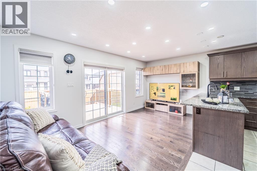 203 Woodmeadow Court, Kitchener, Ontario  N2R 1W6 - Photo 10 - 40816870