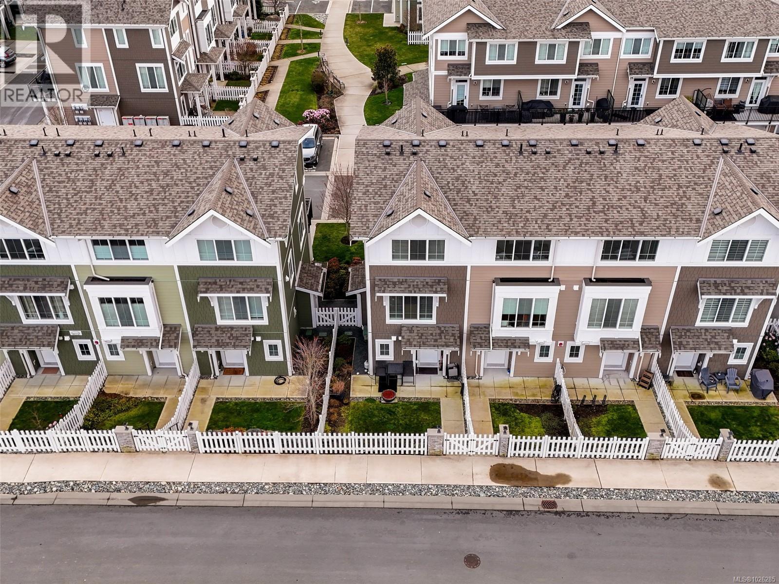 165 3501 Dunlin St, Colwood, British Columbia  V9C 0P7 - Photo 2 - 1026285