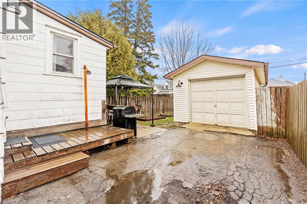 26 N Garside Avenue N, Hamilton, Ontario  L8H 4W2 - Photo 27 - 40818109