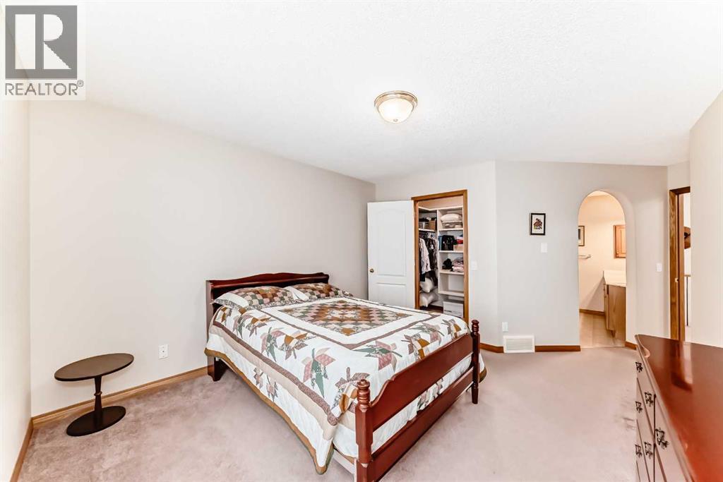 220 Rocky Ridge Villas Nw, Calgary, Alberta  T3G 4R3 - Photo 20 - A2297086