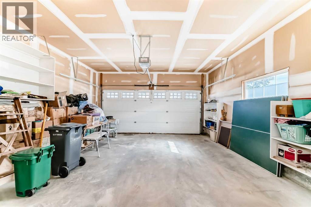 220 Rocky Ridge Villas Nw, Calgary, Alberta  T3G 4R3 - Photo 42 - A2297086