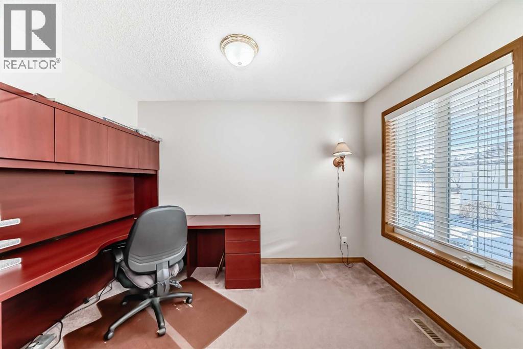 220 Rocky Ridge Villas Nw, Calgary, Alberta  T3G 4R3 - Photo 26 - A2297086