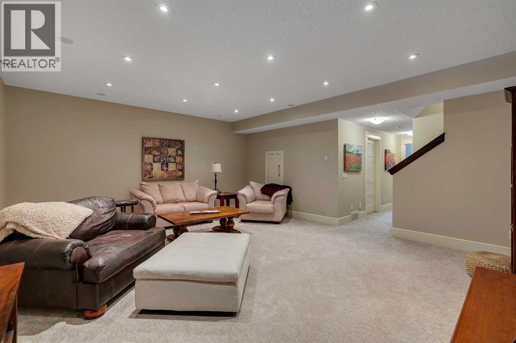 2041 45 Avenue Sw, Calgary, Alberta  T2T 2P6 - Photo 36 - A2299841