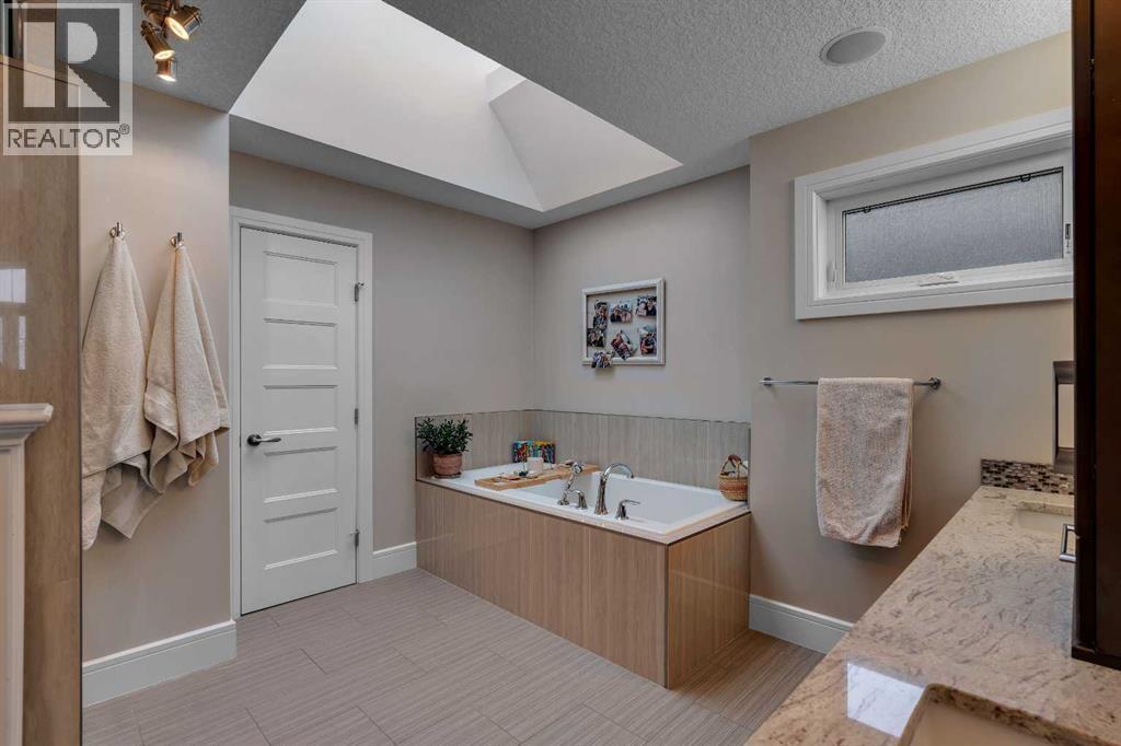 2041 45 Avenue Sw, Calgary, Alberta  T2T 2P6 - Photo 25 - A2299841