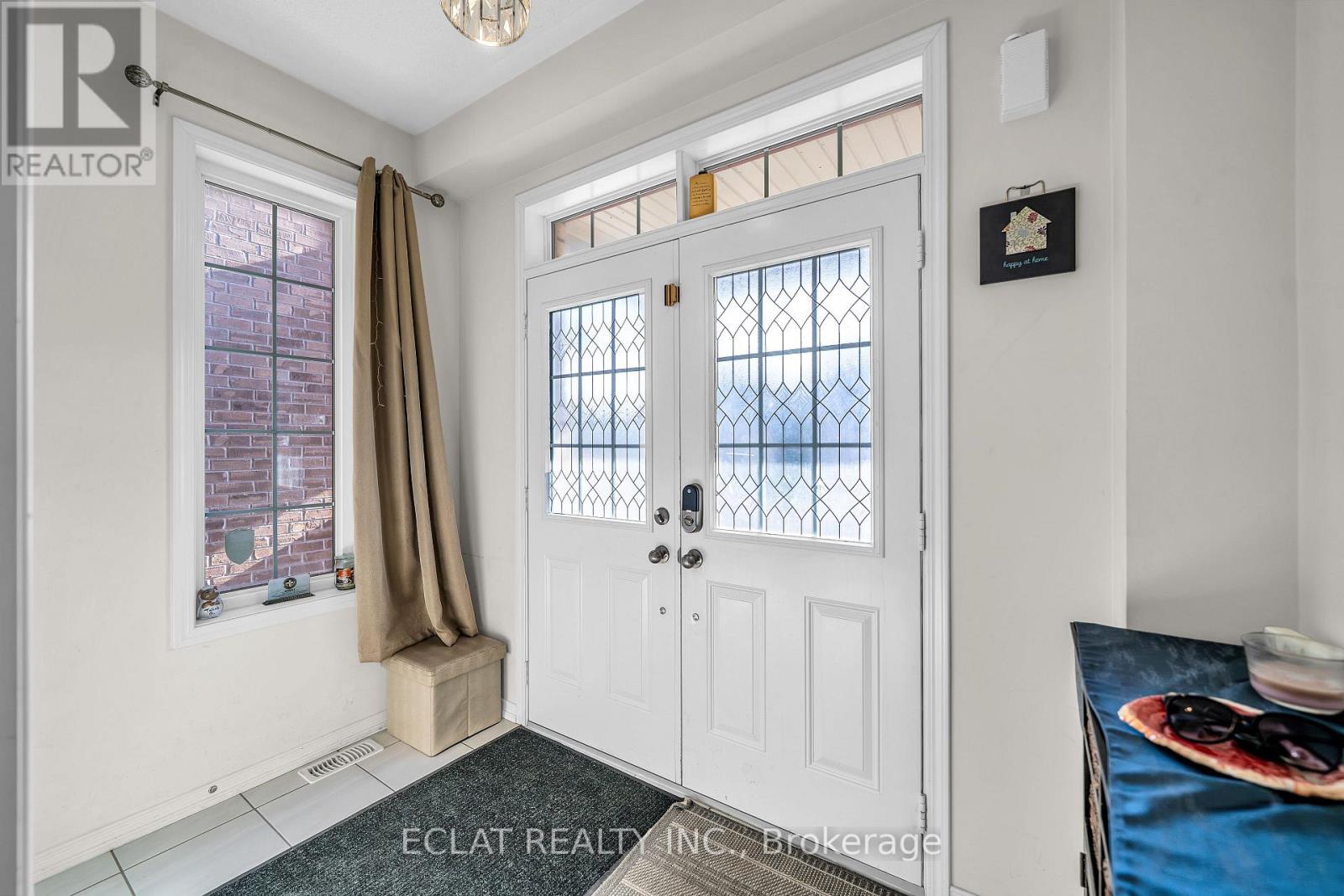 2553 Craftsman Drive, Oshawa, Ontario  L1L 0M4 - Photo 3 - E13009862