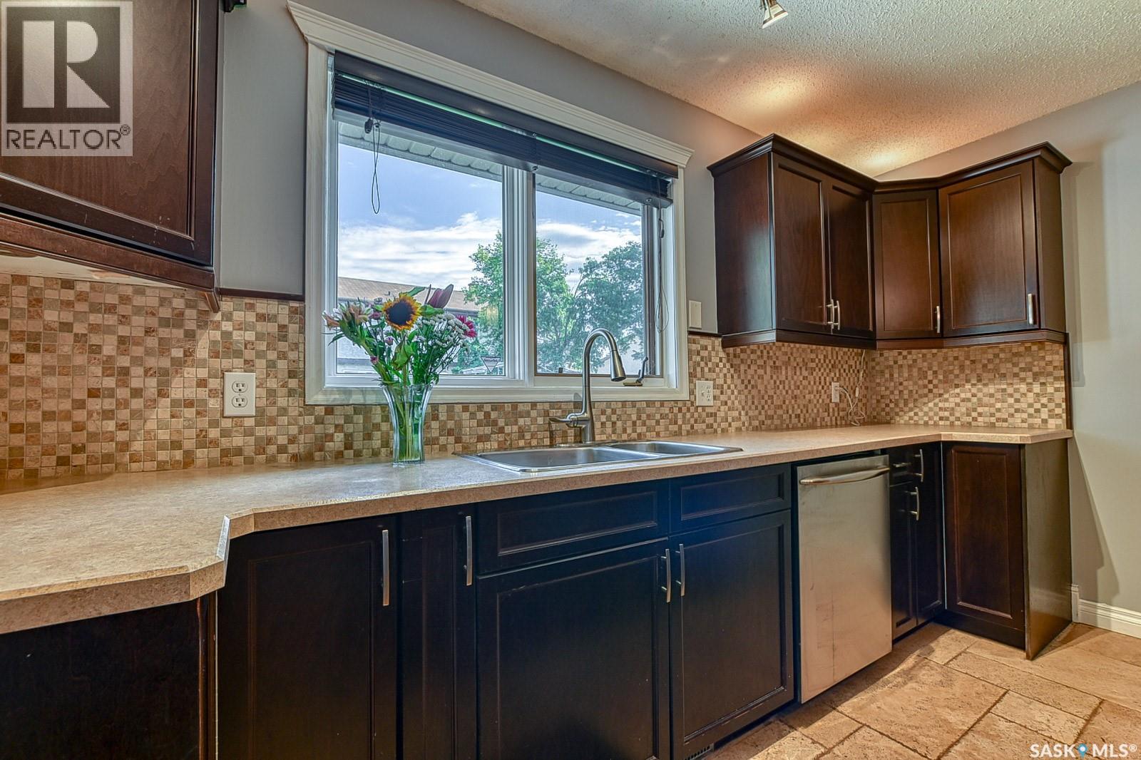 2102 Truesdale Drive E, Regina, Saskatchewan  S4V 0M5 - Photo 14 - SK033273