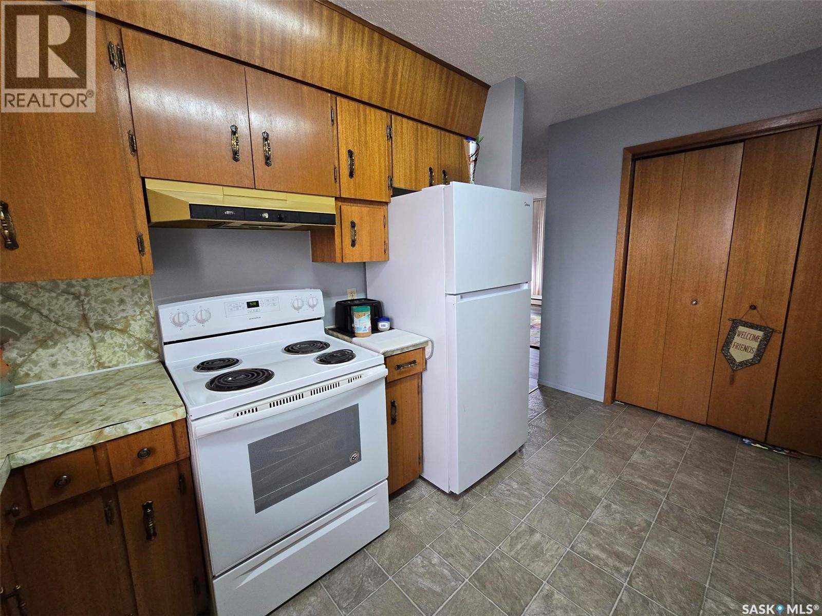 1001 Anderson Place S, Grenfell, Saskatchewan  S0G 2B0 - Photo 10 - SK033267