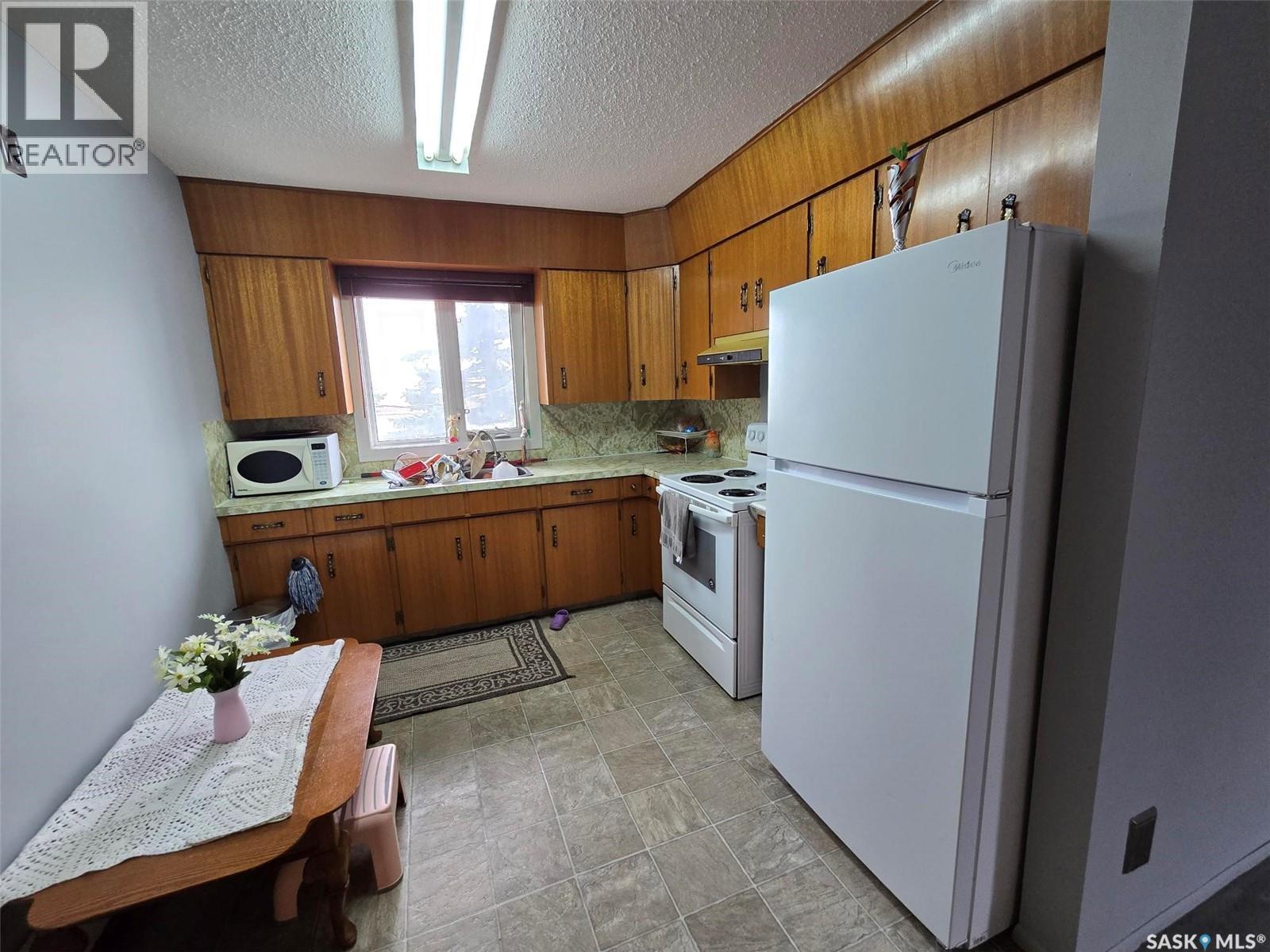 1001 Anderson Place S, Grenfell, Saskatchewan  S0G 2B0 - Photo 9 - SK033267